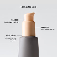 Versed Good Defense: textura ligera con acabado luminoso sin residuo blanco.