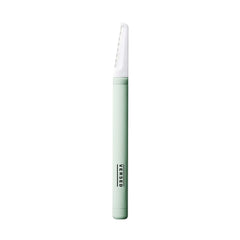 Versed dermaplanado: herramienta con mango metálico para exfoliar suavemente la piel.
