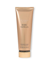 Victoria's Secret Bare Vanilla Loción, frasco elegante y hidratación de 24 horas.