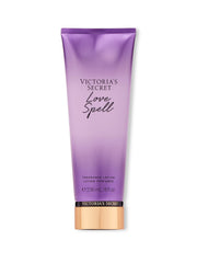Victoria's Secret Love Spell: botella-crema-manos-cuerpo para piel suave y fragante.