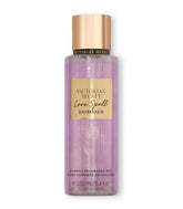 Victoria's Secret Love Spell bruma brillo en frasco, aroma floral suave para uso diario.