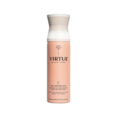 Virtue Curl Defining Whip muestra textura sedosa para rizos definidos
