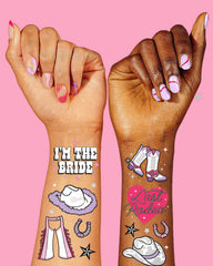 Tatuajes xo Fetti sombrero vaquero botas herraduras con brillo