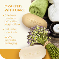 Jabón Yardley avena y almendra, textura suave en la superficie
