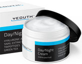 YEOUTH crema dia-noche con ácido hialurónico y mucina de caracol para hidratación suave