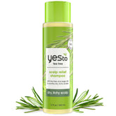 Yes To Shampoo de árbol de té vertiendo la botella para uso diario