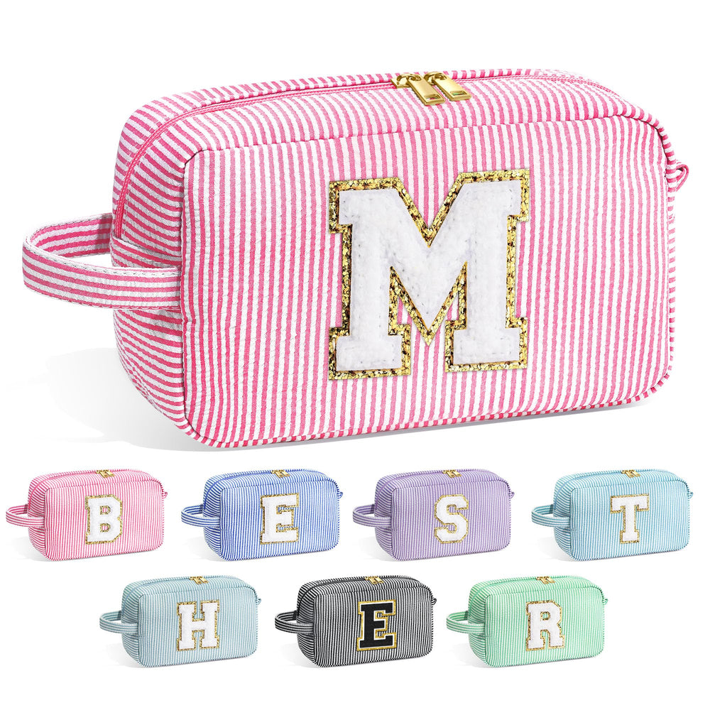 Bolsa YOOLIFE de maquillaje inicial con letra chenille y diseño distintivo.