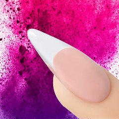 Young Nails Core tono claro, acabado natural y limpio.