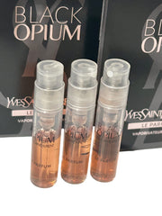 Yves Saint Laurent Black Opium Le Parfum: frascos miniatura de 1,2 ml para prueba.