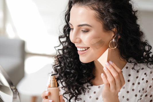 Cómo elegir base según tu subtono con acabado natural en piel, guía visual para maquillaje diario en CDMX