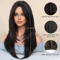 Detalle de franja negra recta de 7JHH WIGS para un aspecto pulido