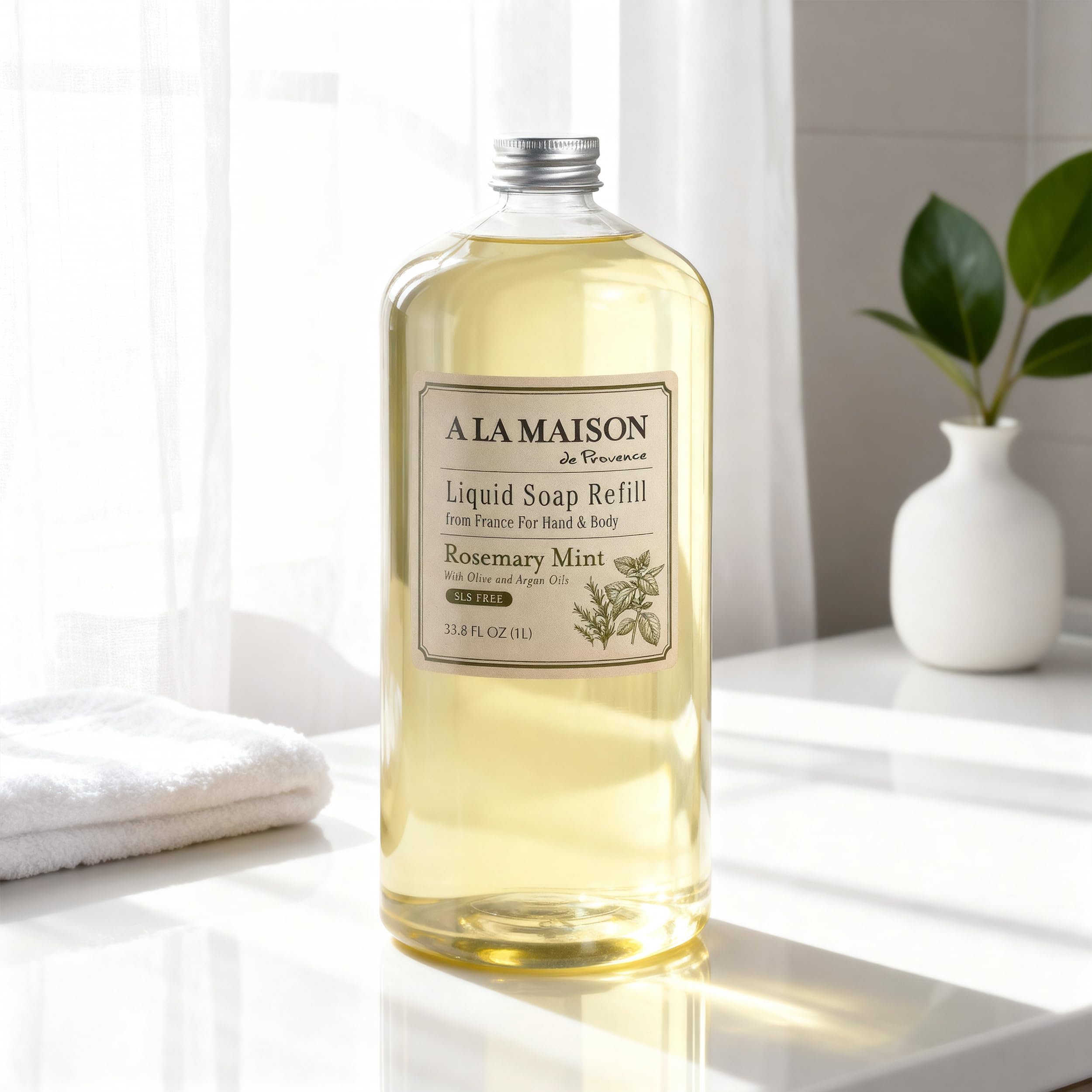 Dispensador A LA MAISON – facilita lavado suave y eficiente.