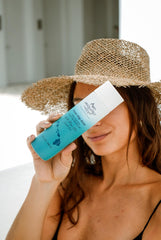 Absotutely Natural aloevera con rosa mosqueta para elasticidad y calma de la piel.