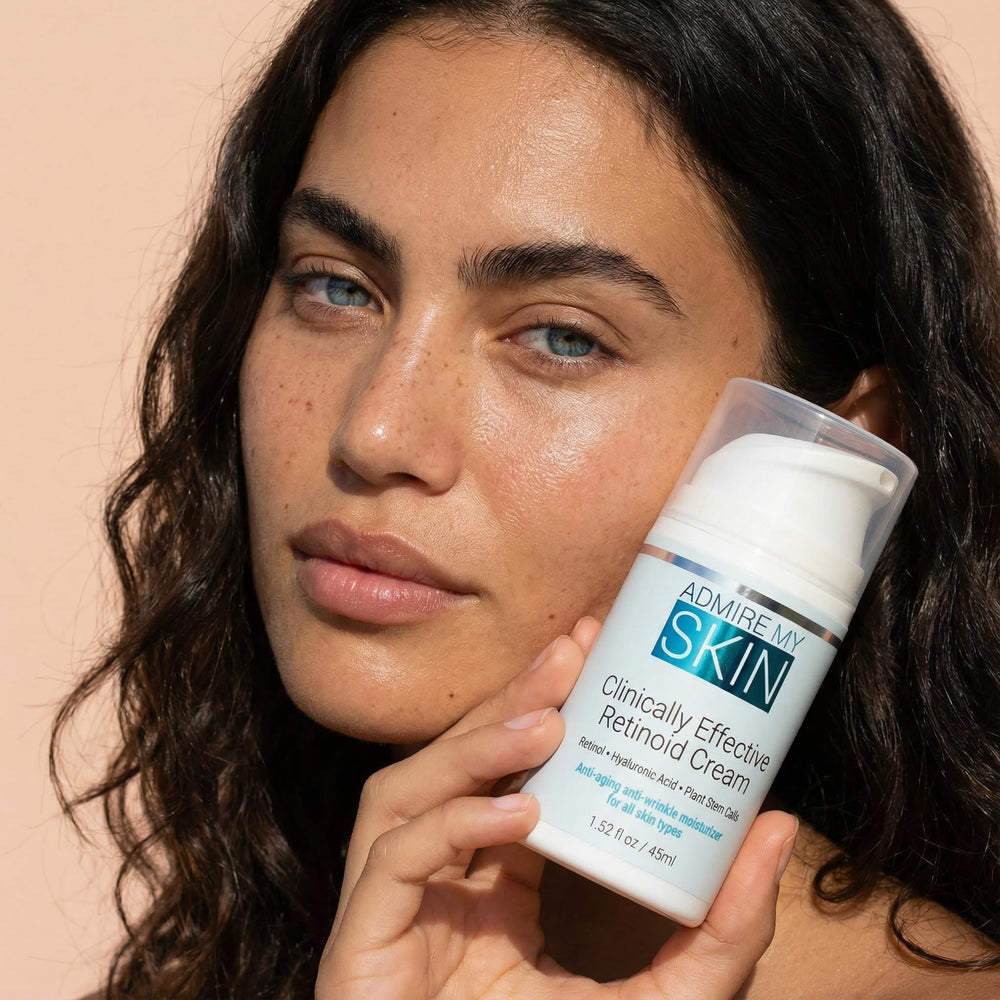 Piel suave al despertar gracias a Admire My Skin Potent Retinoid Cream.