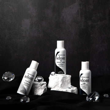 Fórmula vegana y libre de crueldad de Adore para cabello saludable.