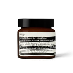 Aesop Camellia Nut Crema Facial: botella para hidratación suave.