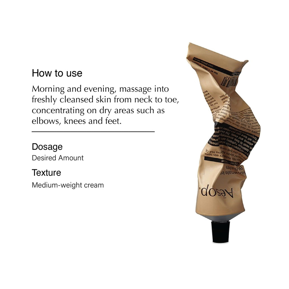 Aesop Rejuvenate Intensive Body Balm textura cremosa lista para aplicar.