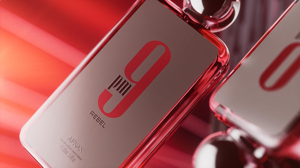 Afnan 9 PM Rebel: envase premium que comunica calidad.