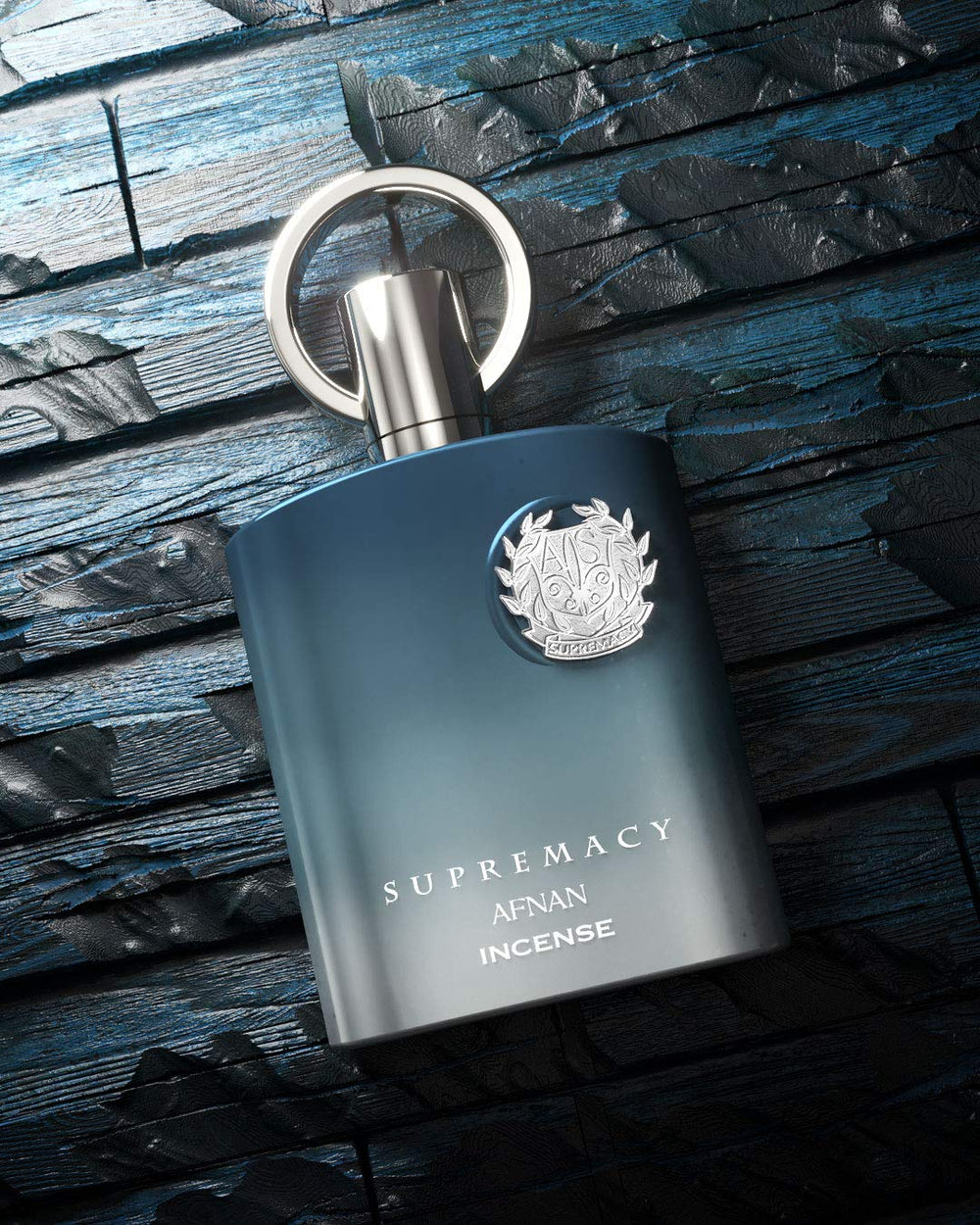 Afnan Supremacy Incense, nota cuero, base sofisticada para salidas nocturnas.