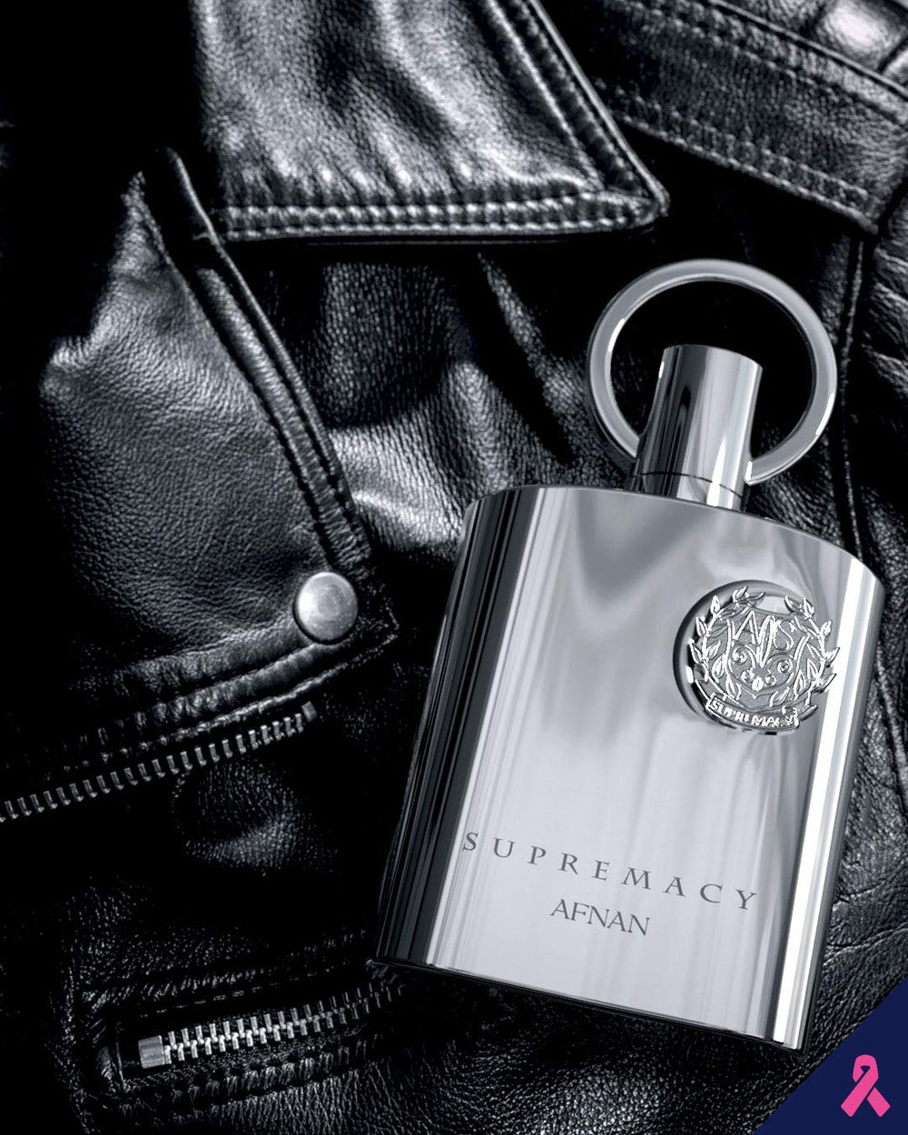 Afnan Supremacy Silver: núcleo floral, evocando elegancia en momentos especiales.