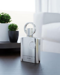 Afnan Supremacy Silver: notas frutales destacadas, perfecto para primer contacto fresco.