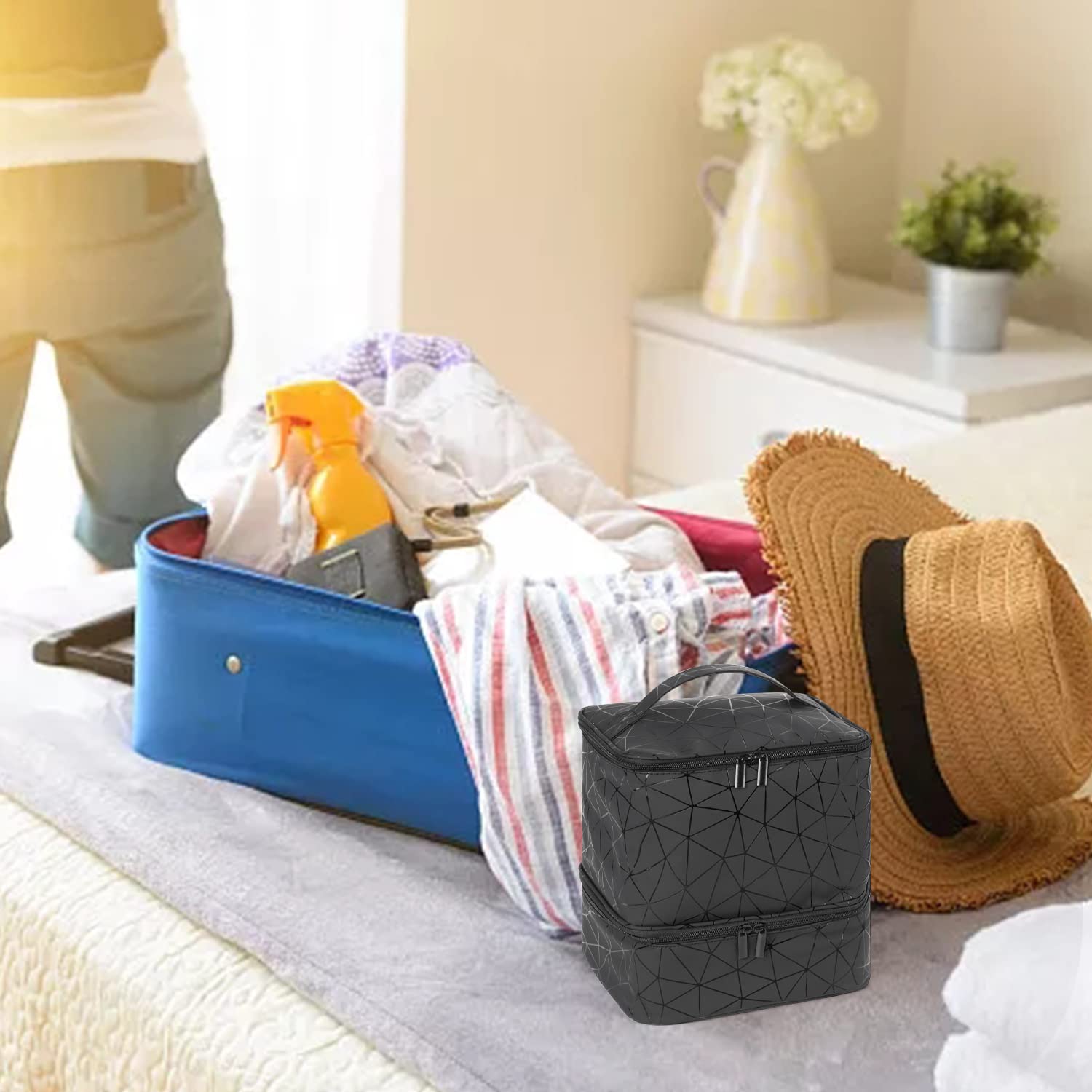AGX Bravo bolsillos exteriores para accesorios pequeños y útiles.
