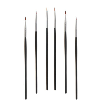 Brochas delineadoras sable ultra fino de Akittyya para delineado preciso.