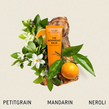 AKT bálsamo desodorante, fragancia cítrica de naranja para despertar sentidos.