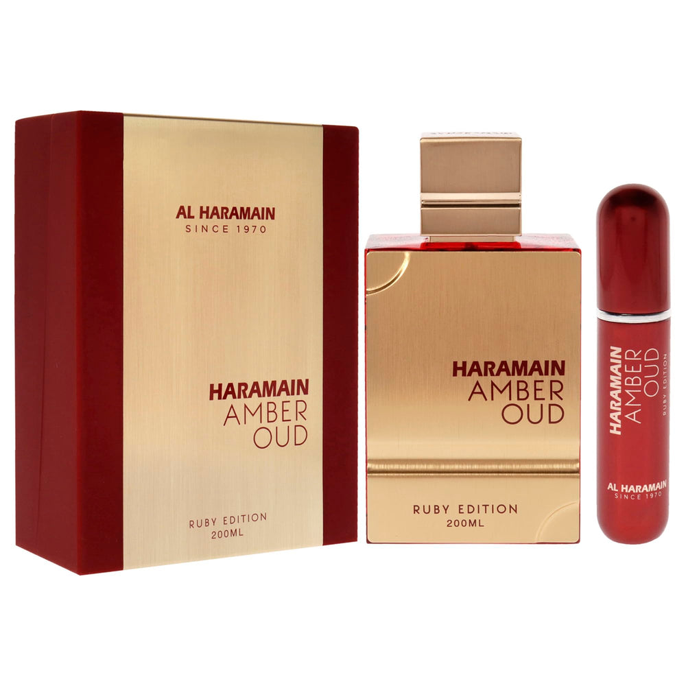 Acercamiento al frasco de Al Haramain Amber Oud Ruby Edition; destaca notas florales y ambar.