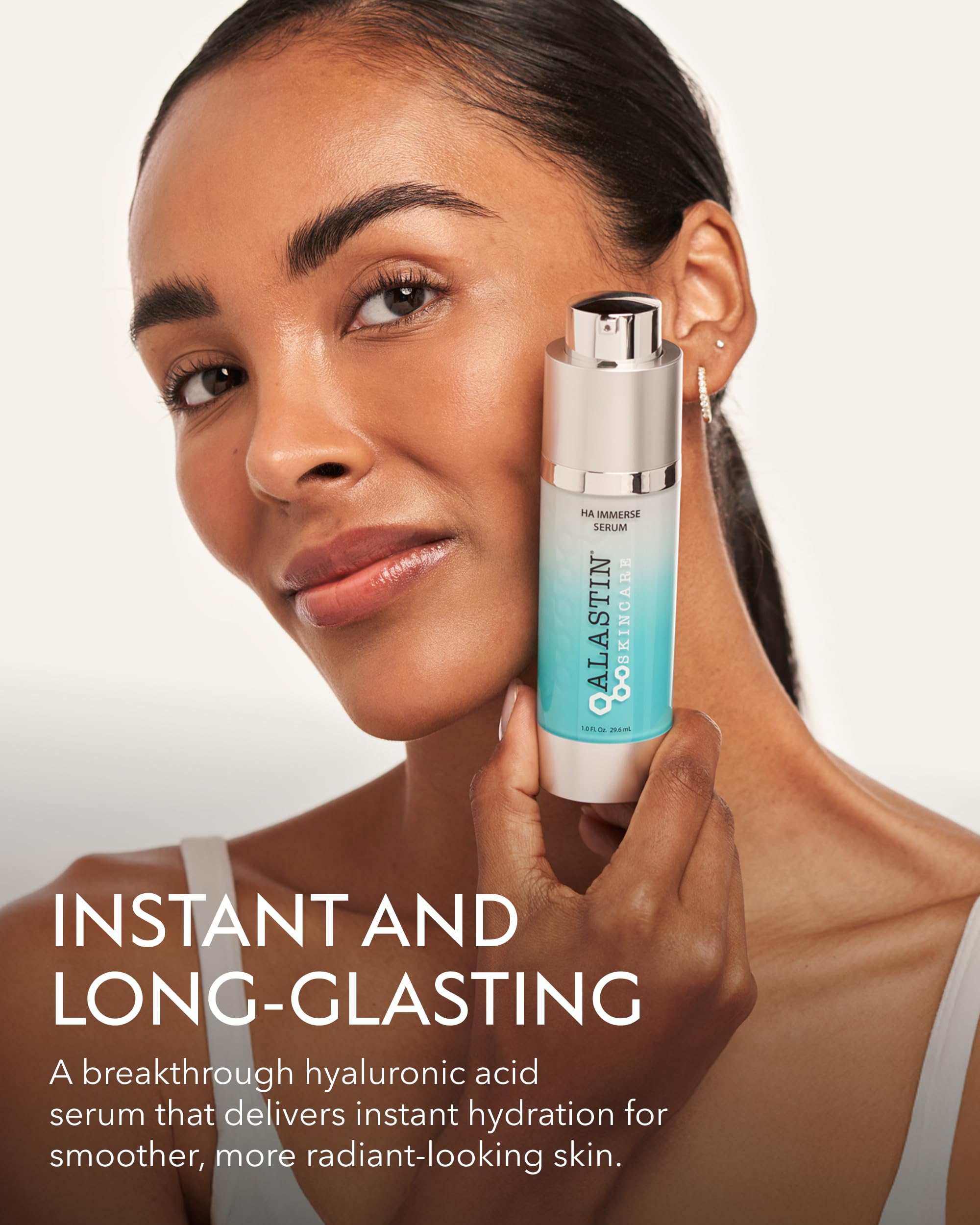 ALASTIN Skincare Hyaluronic Acid IMMERSE textura ligera al contacto con la piel