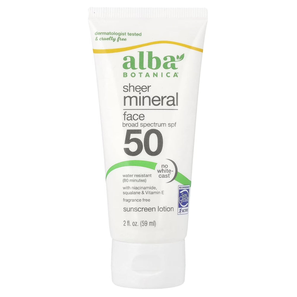Protector solar mineral facial de Alba Botanica SPF 50, loción suave para uso diario.