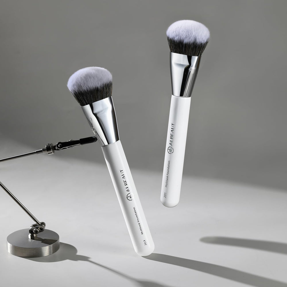 ALBEAUT 201, contorno facial angulado para un delineado rápido y natural.