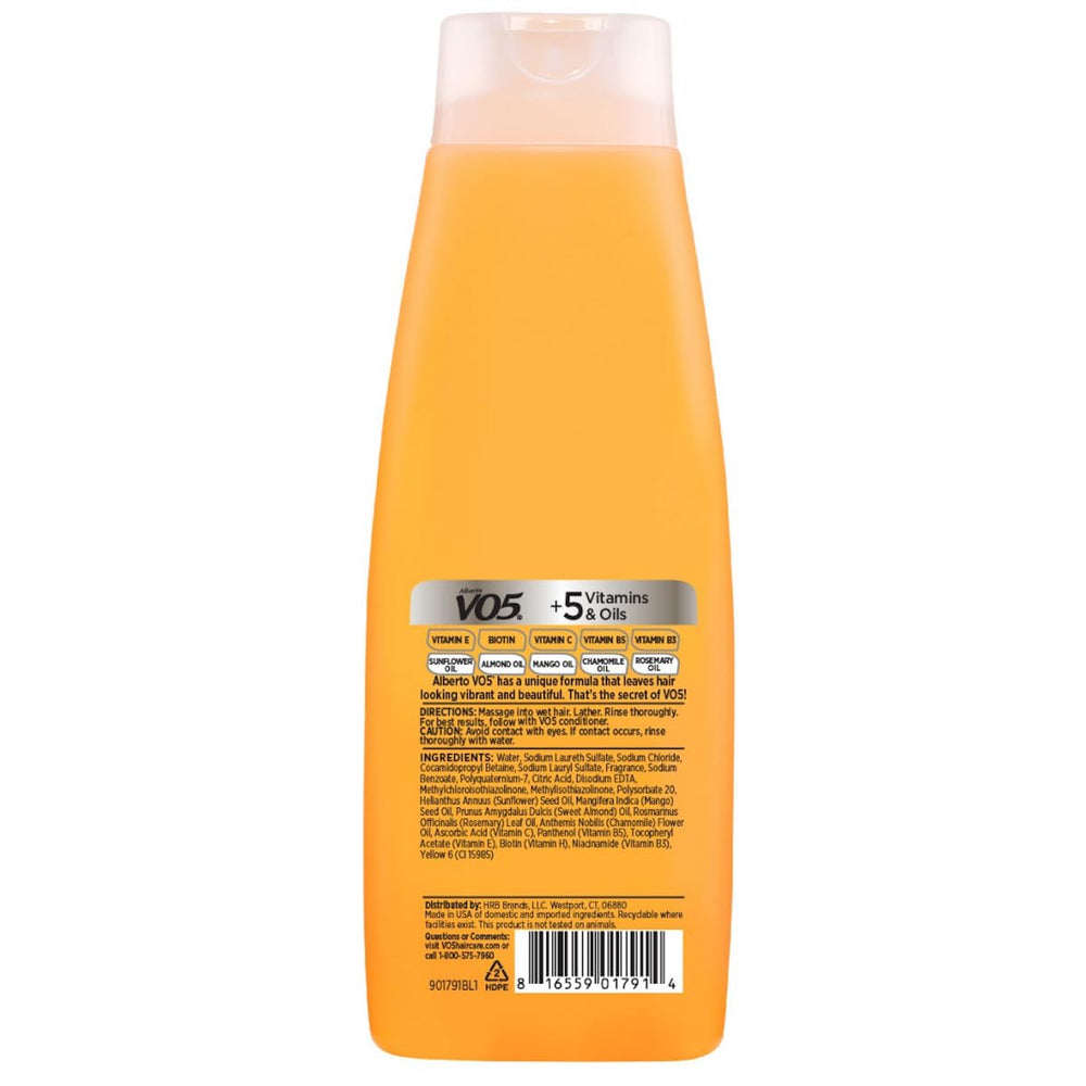 Etiqueta de Alberto VO5 Champú Revitalizante Diario con vitaminas para nutrición capilar.