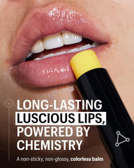 Textura cremosa del bálsamo labial de Allies of Skin para hidratación