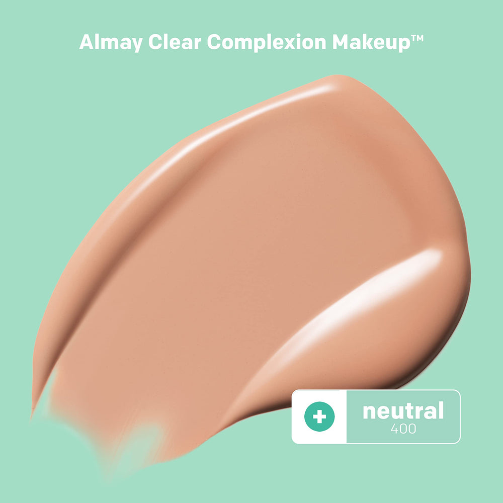 Textura cremosa de Almay Clear Complexion, acabado mate suave.