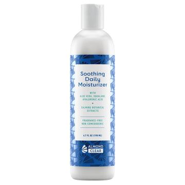Almond Clear hydratant quotidien — bouteille prête à l’emploi pour une hydratation légère.