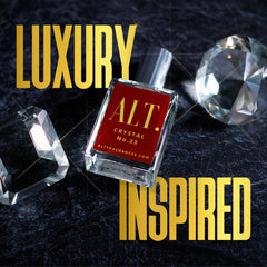 Crystal 23, detalle de etiqueta elegante que sugiere calidad y estilo.