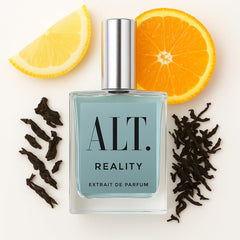 ALT. FRAGRANCES Reality: botella en primer plano para una presencia duradera y elegante.