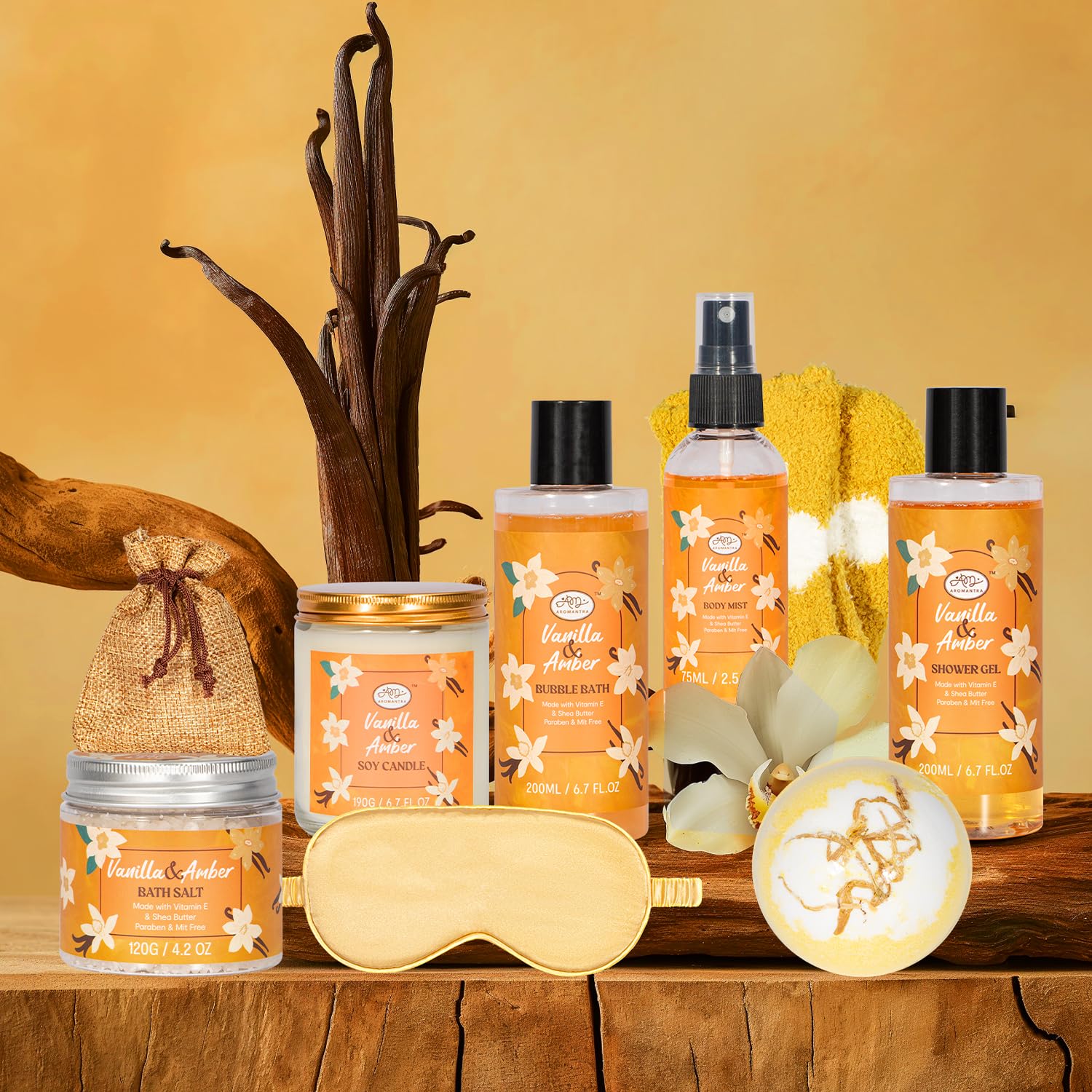 AM AROMANTRA vela de soja Vanilla, iluminación cálida y aroma reconfortante.
