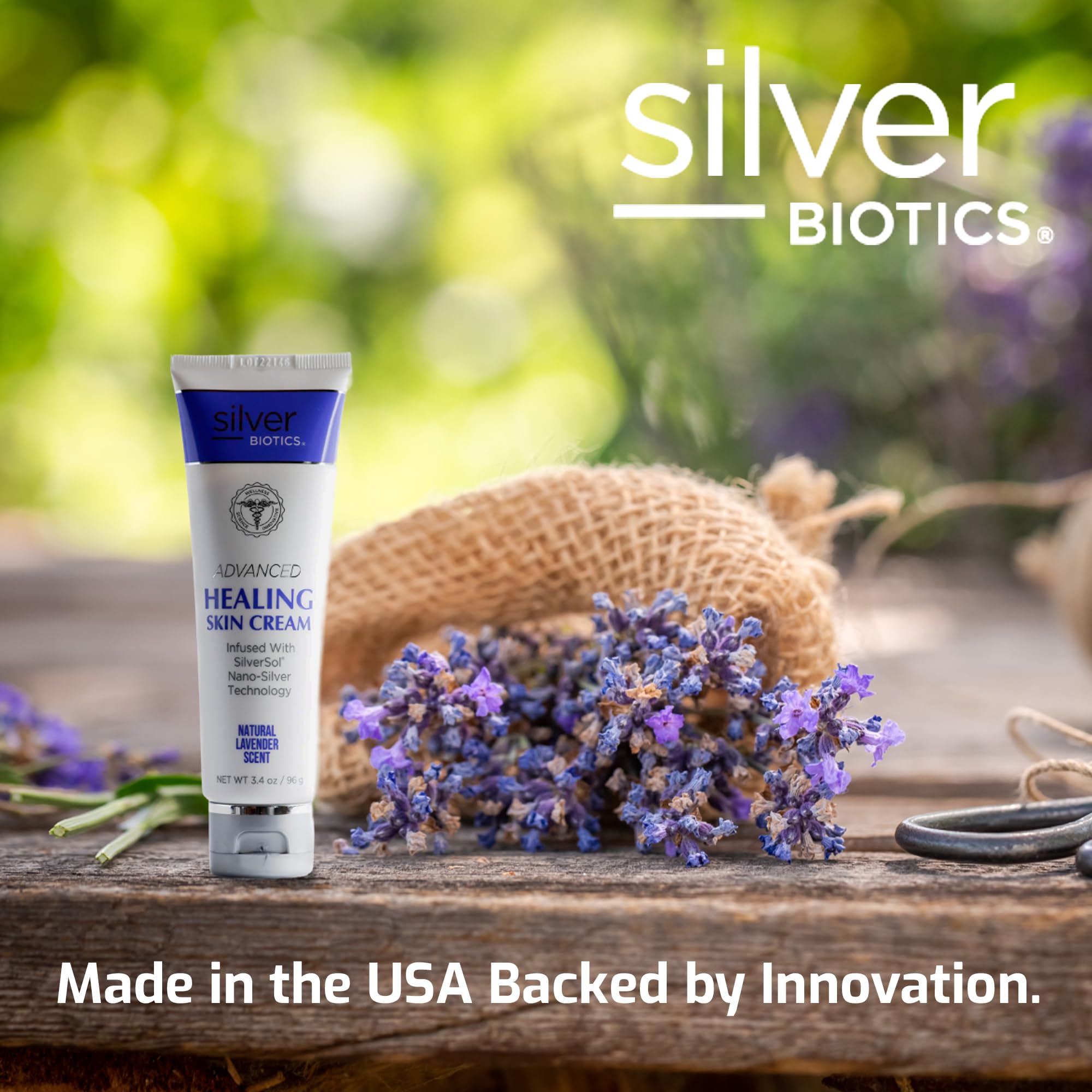 SilverSol penetra en la piel para absorber beneficios de la fórmula.