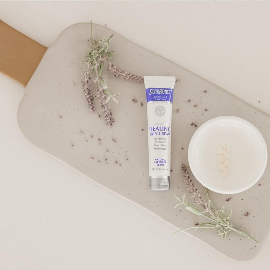 American Biotech Labs crema lavanda para piel irritada, calma y suaviza.