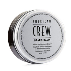 American Crew Beard Balm con manteca de karité nutre y suaviza la barba.
