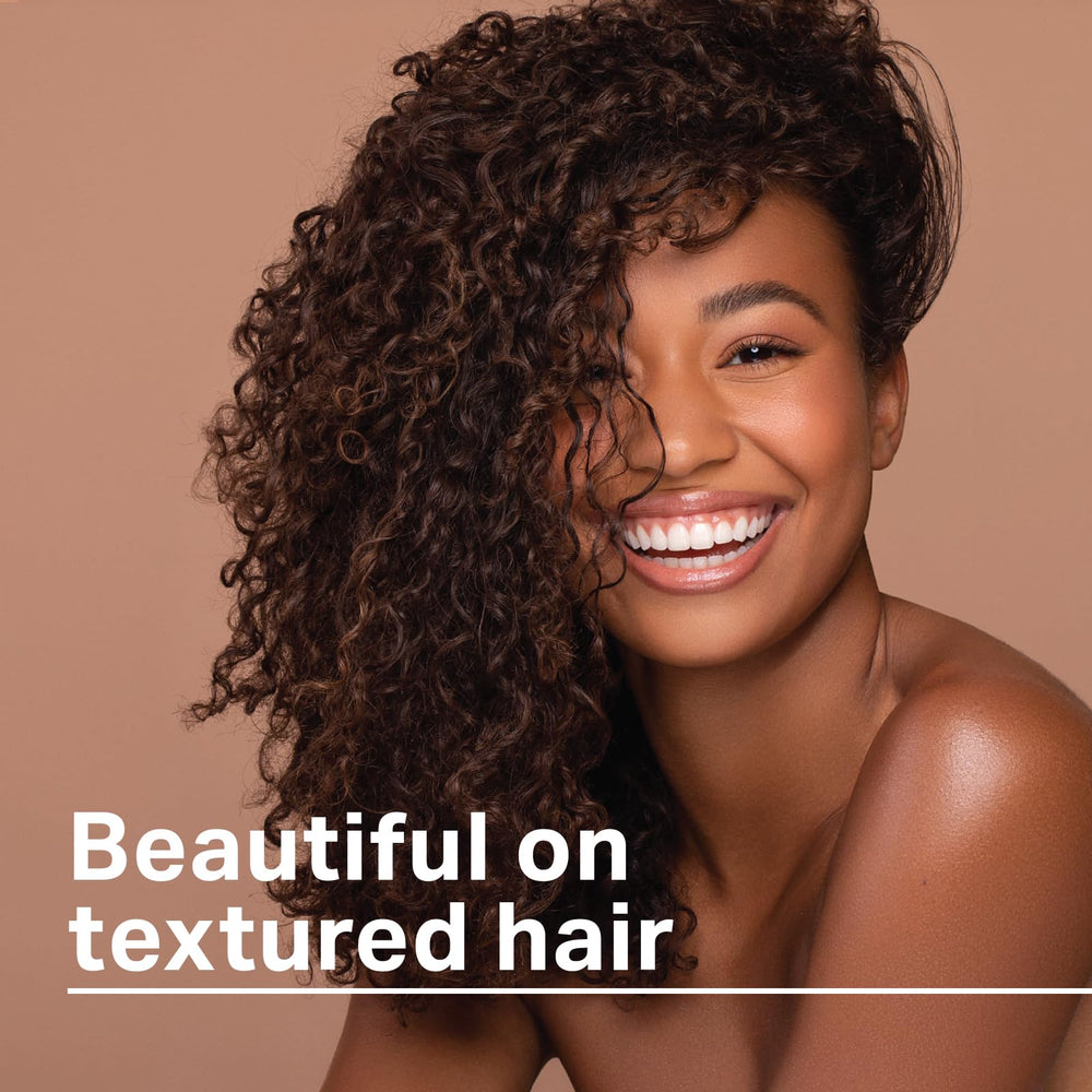 Definición de bordes con AmPro Shine-n-Jam, acabado suave y brillo natural.
