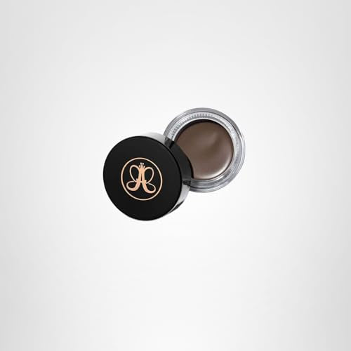 DIPBROW Pomade Marrón Medio disponible en 11 tonos para matches precisos.