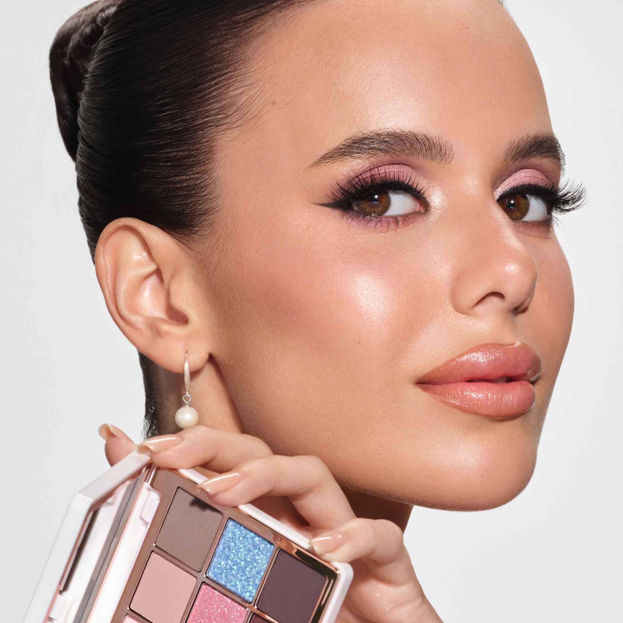 Anastasia Beverly Hills Mini Sugar Palette: teinte lilas métallique pour soirée légère.