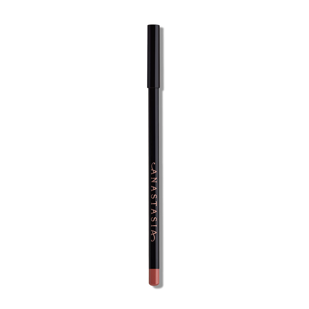 Anastasia Beverly Hills Raisin, acabado aterciopelado mate para un look duradero.
