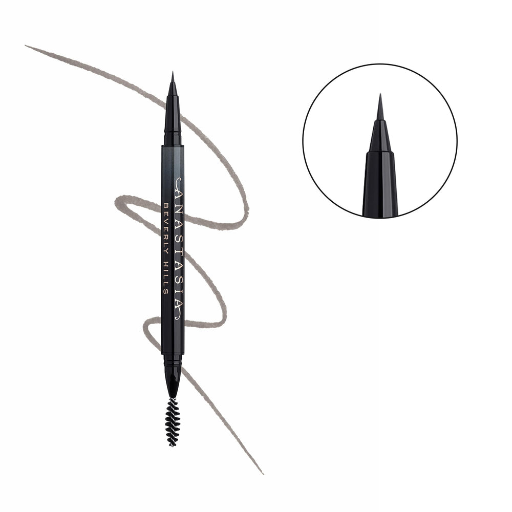Anastasia Beverly Hills MicroStroke para cejas definidas, aplicación precisa.