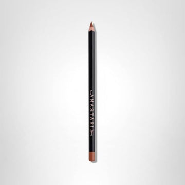 Anastasia Beverly Hills delineador labial marrón frío con acabado mate duradero.