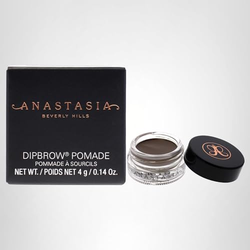 Sourcils sculptés jour et nuit avec DIPBROW Taupe.