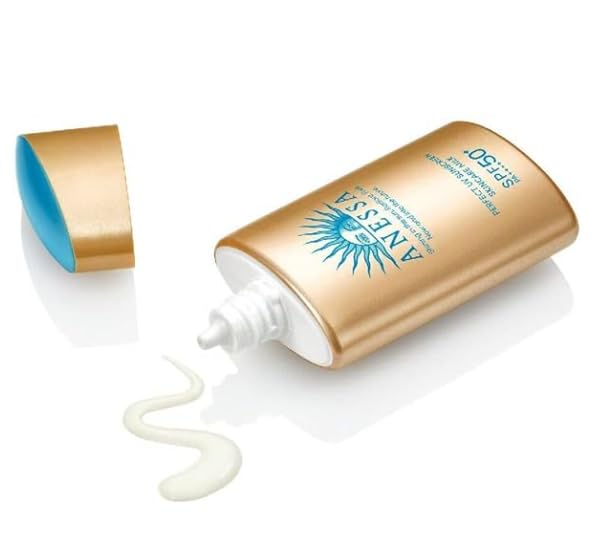 ANESSA Leche Solar textura sedosa para una aplicación agradable.